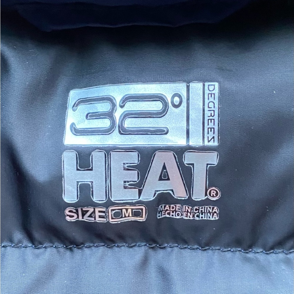 Men’s Puffer Vest - Picture 8 of 11